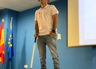 Conferencia New Castelar College